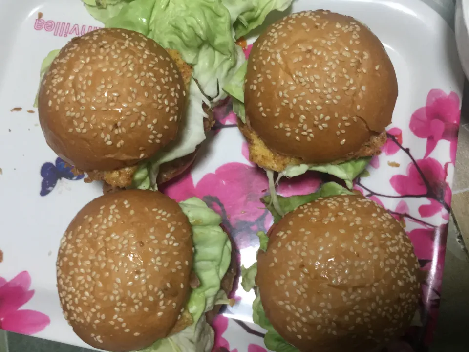 Burgers|Ata Ur Rehmanさん