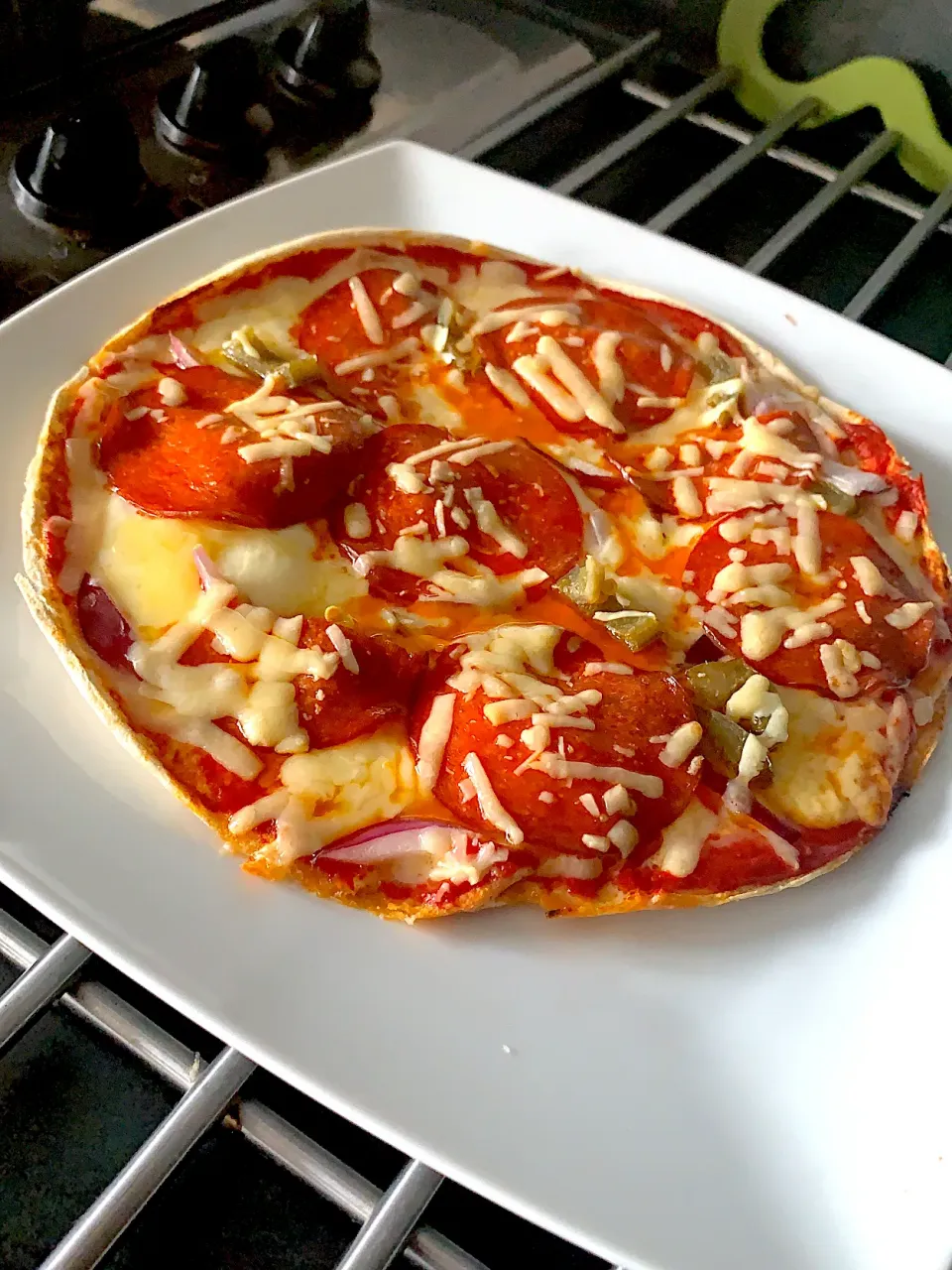 American hot keto pizza|Chloe Louise Willisさん