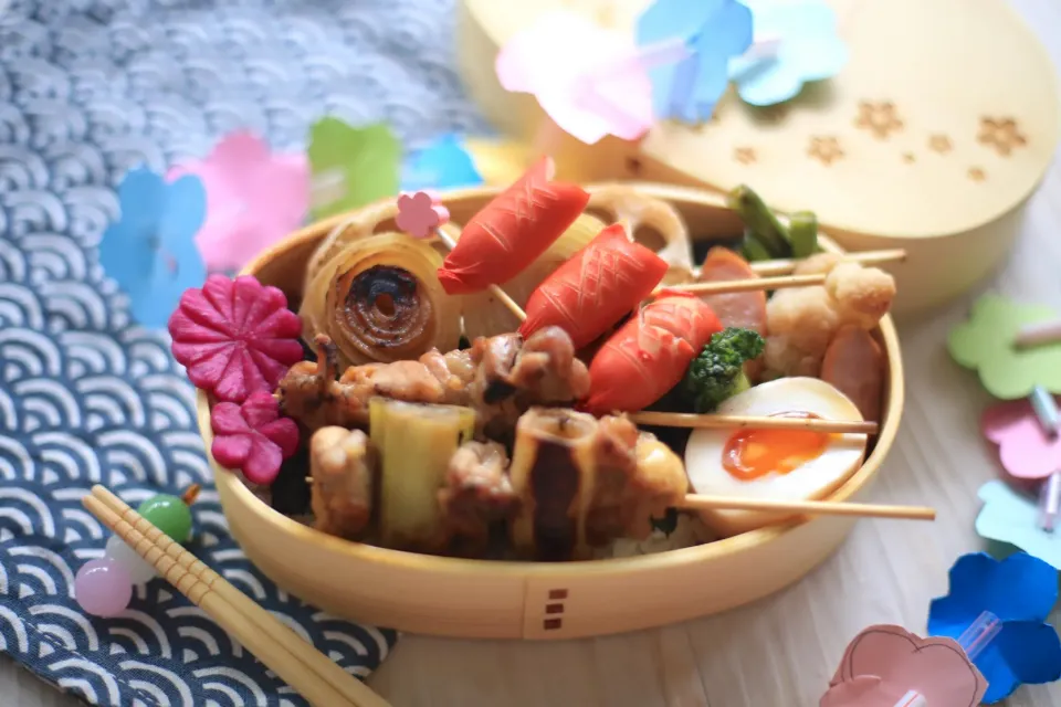 Snapdishの料理写真:赤ウインナーでこいのぼり🎏なこどもの日の大人弁当|ゆいか＊さくママさん