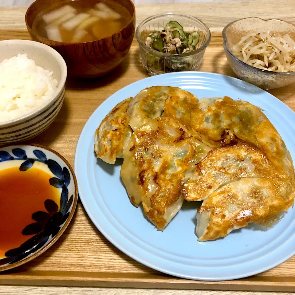 餃子の夜ごはん|ゆかｕさん