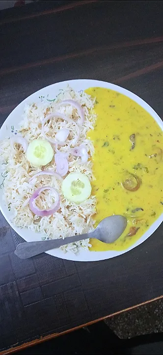 Snapdishの料理写真:kadhi chawal.. Indian curry rice|manviさん