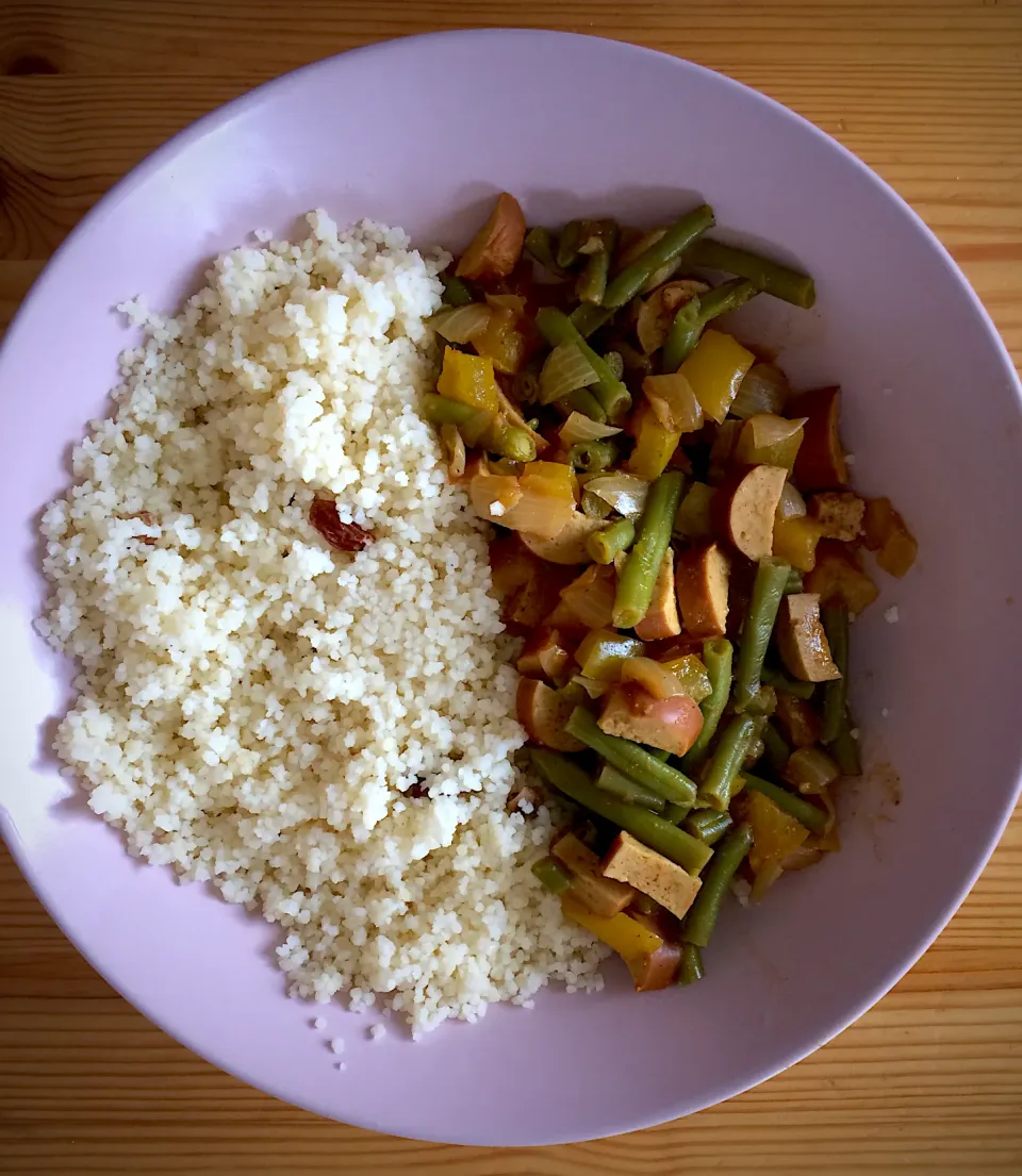 Couscous with vegetables and vegan sausage 😋|MissYumYumさん