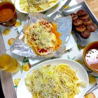 Snapdishの料理写真:鶏胸肉のピザ風、しらすのペペロンチーノ、椎茸のバター醤油焼き|うーちゃんさん