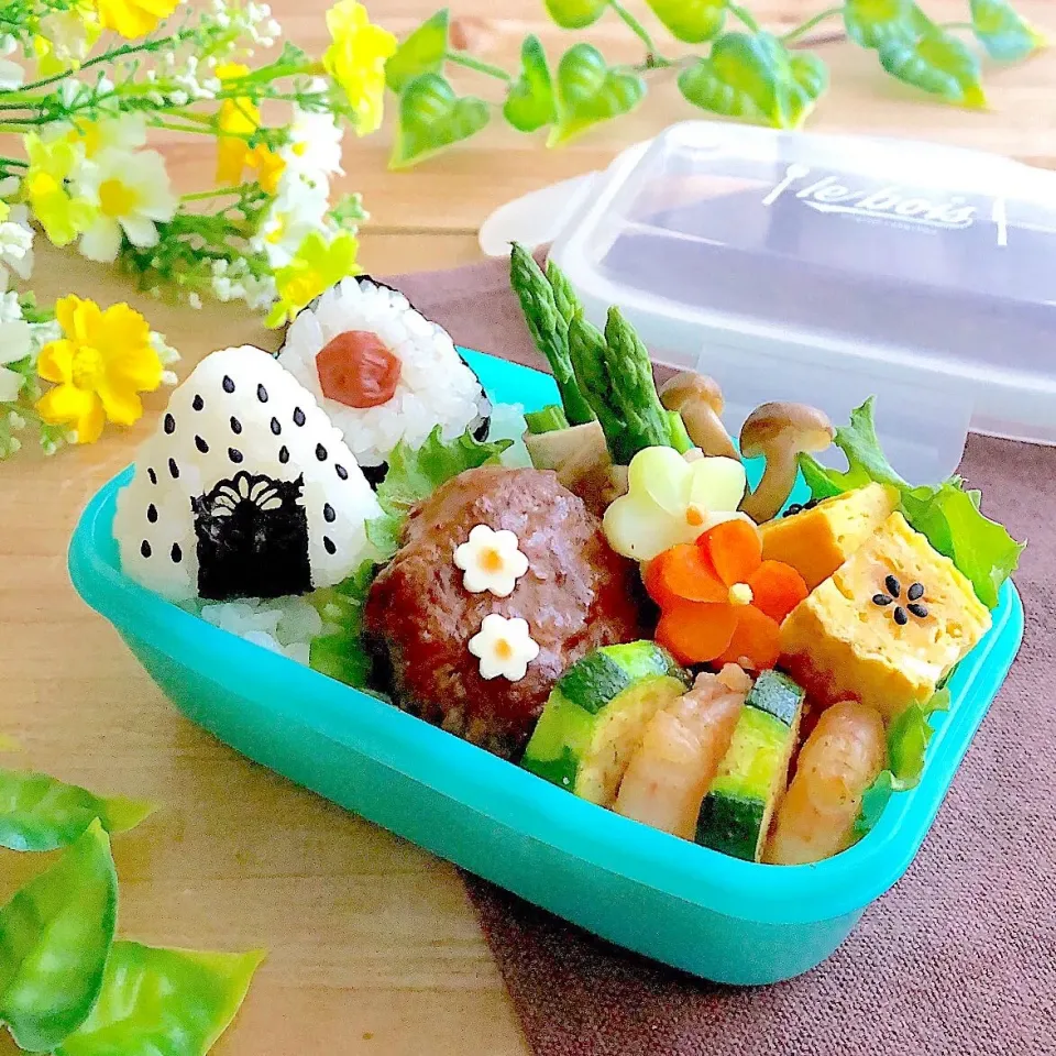 Snapdishの料理写真:ハンバーグ弁当|@panna_cotta.703さん