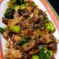 Kim Reyes's dish stir fry brocolli with tofu and minced beef|Kimkirimkimさん