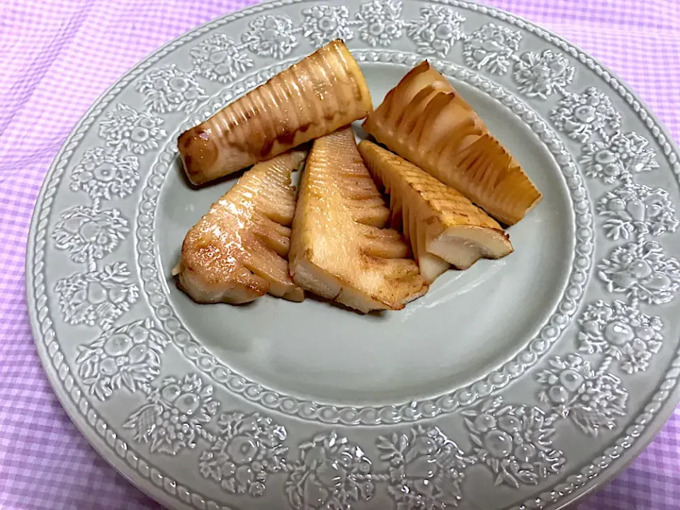 Snapdishの料理写真:筍のバター醤油焼き❤️|えいぽんさん