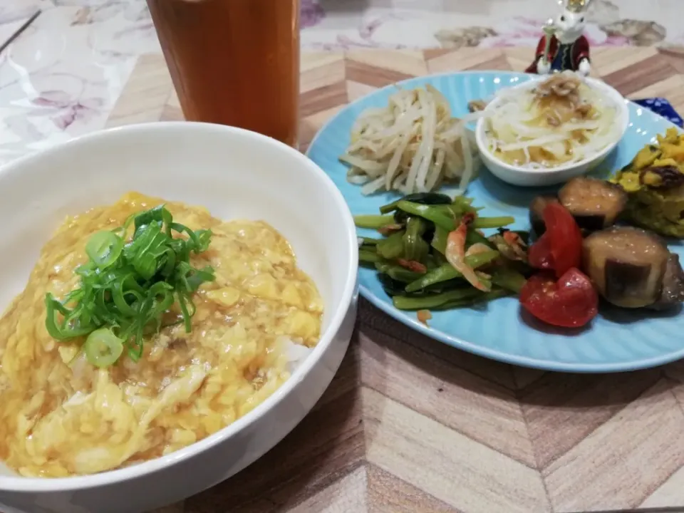 Snapdishの料理写真:5/5
卵あんかけご飯😋|たえさん