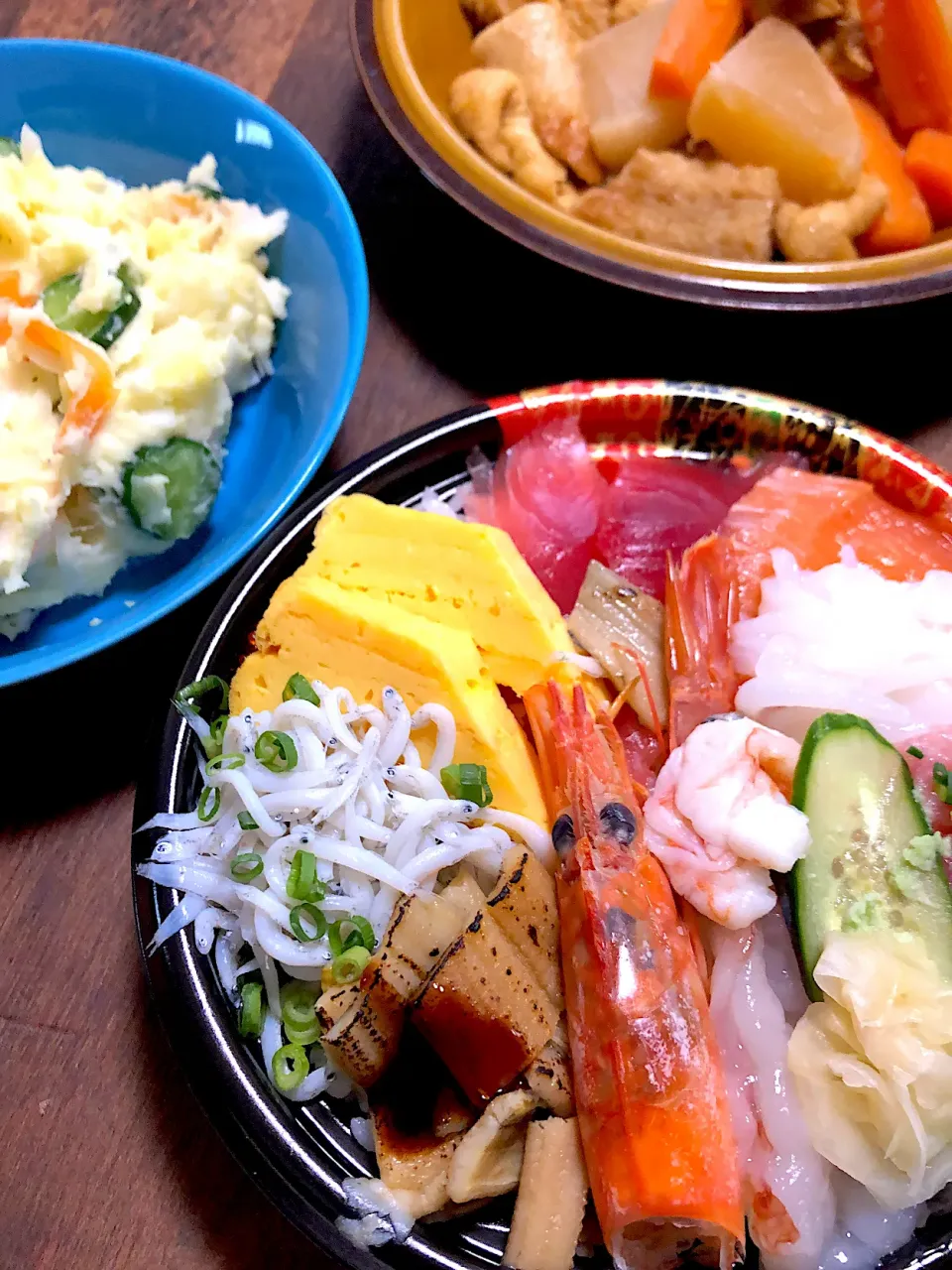 600円の海鮮丼😊|ひまさくさん