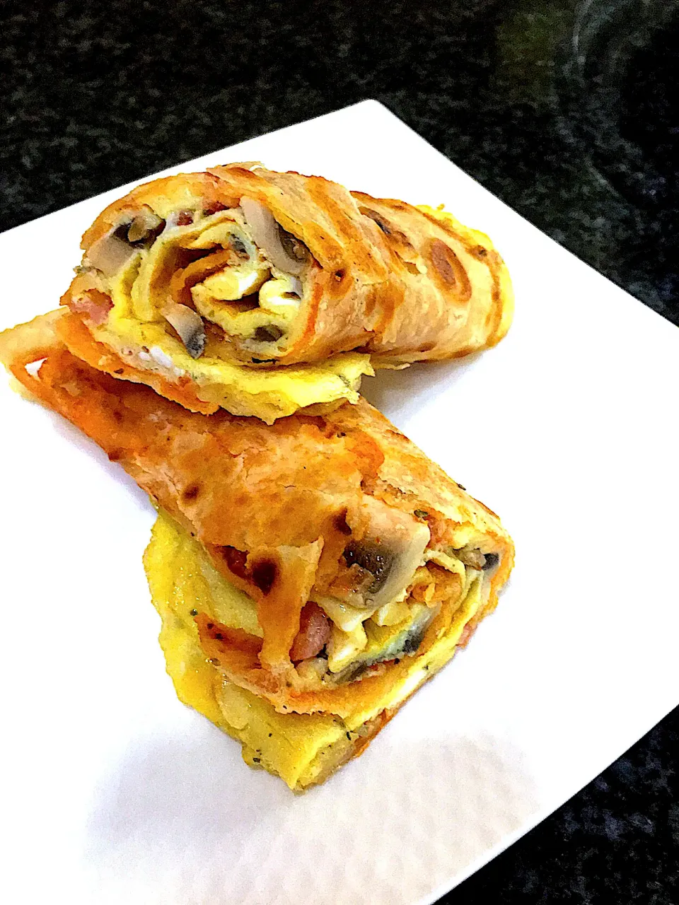 Egg and Mushroom roll.... by Nadiya|Fifiさん