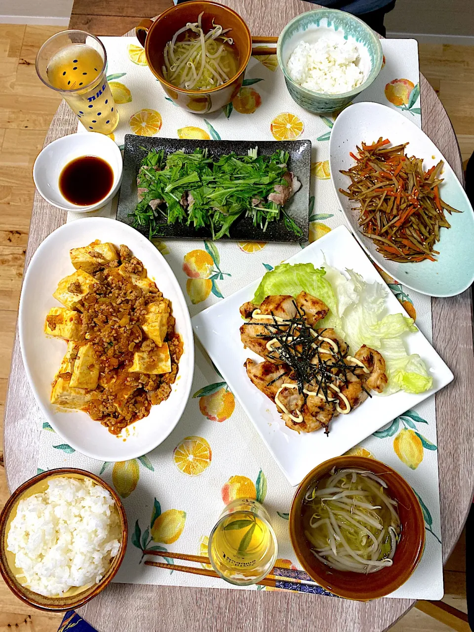 照り焼きチキン、麻婆豆腐、きんぴらごぼう、もやしの中華スープ、水菜の豚肉巻き|うーちゃんさん