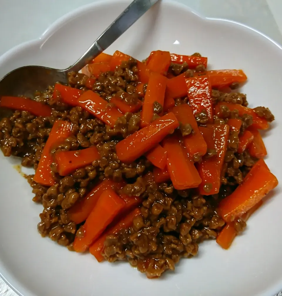 にんじんと大豆のお肉煮|しまだ ちえこさん