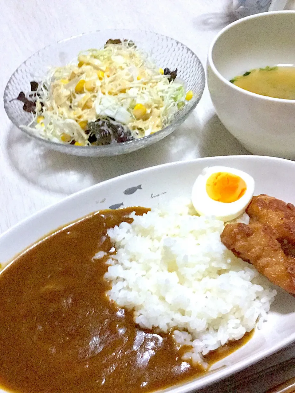 唐揚げカレー、サラダ、お味噌|Ayaさん