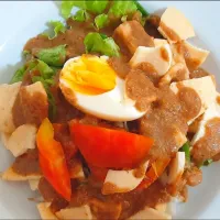 Snapdishの料理写真:Indonesian salad with peanut dressing "gado-gado"|djjuliさん