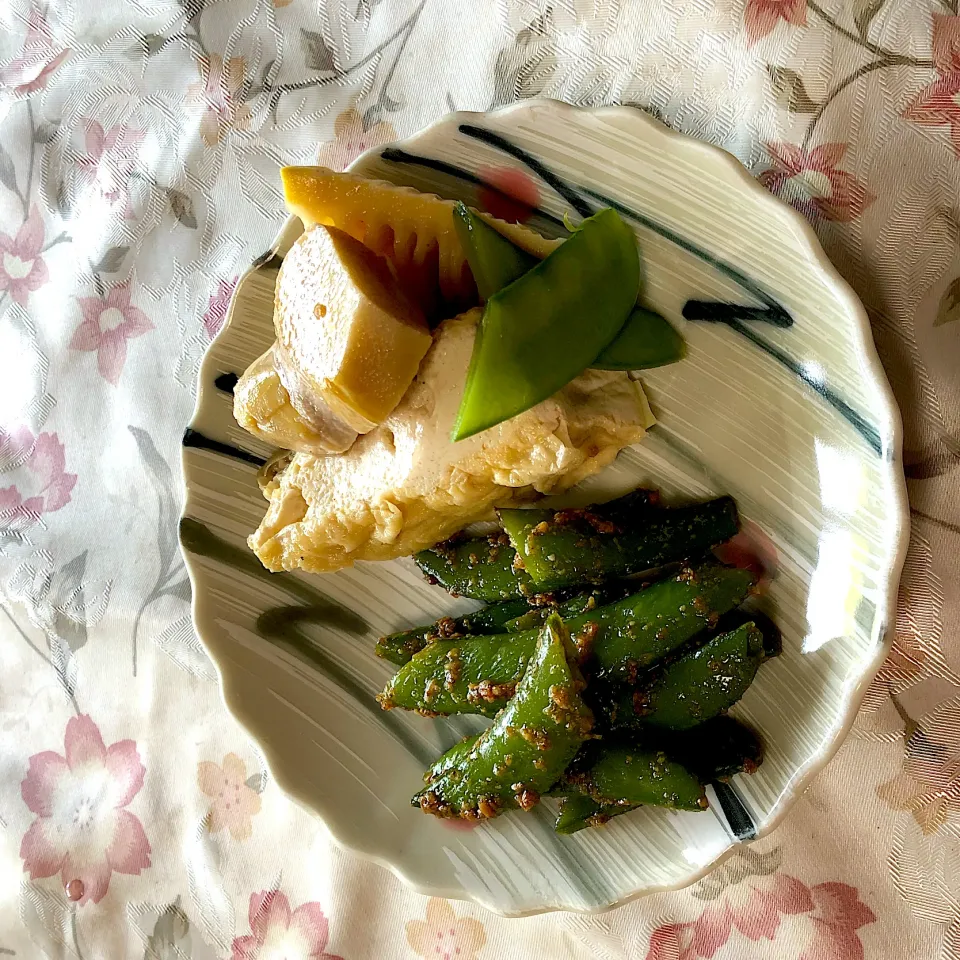 スナップエンドウの胡麻和え＆筍と油揚げの煮物|ラブリー心愛さん