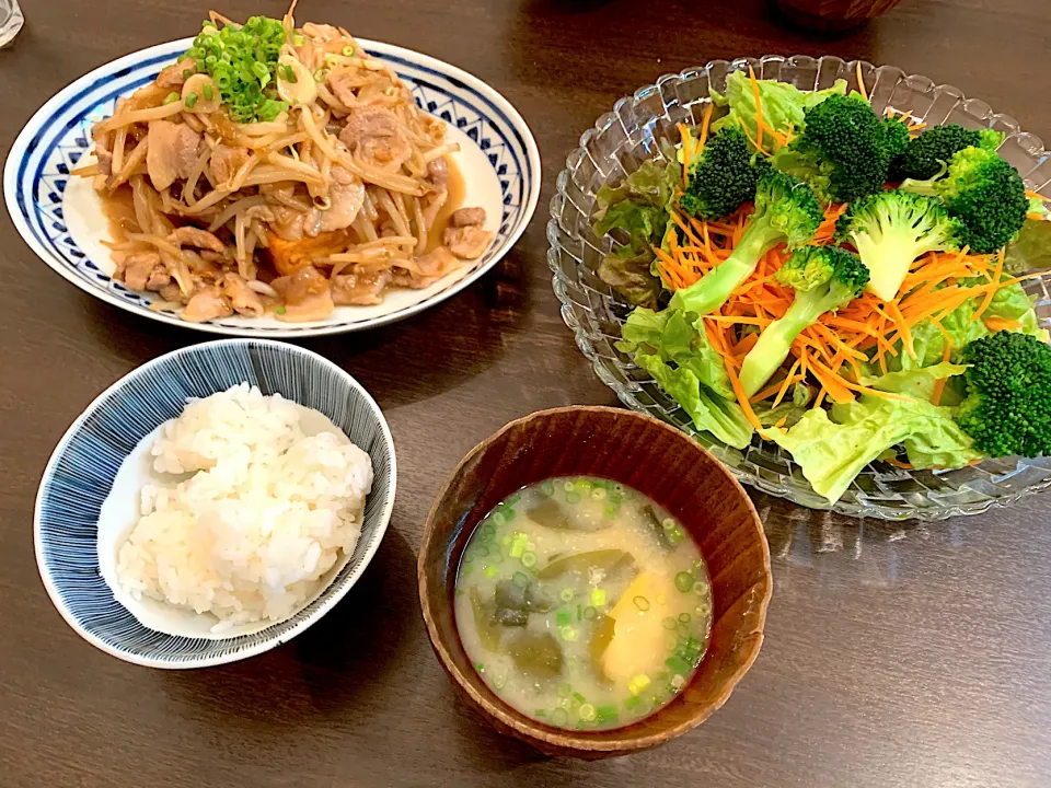 厚揚げの生姜餡掛け　サラダ　お味噌汁|NAKATAさん