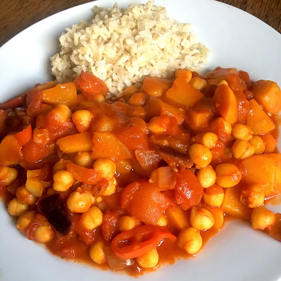 Lockdown peach & chickpea curry (Jack Monroe recipe)|Nick Hiderさん