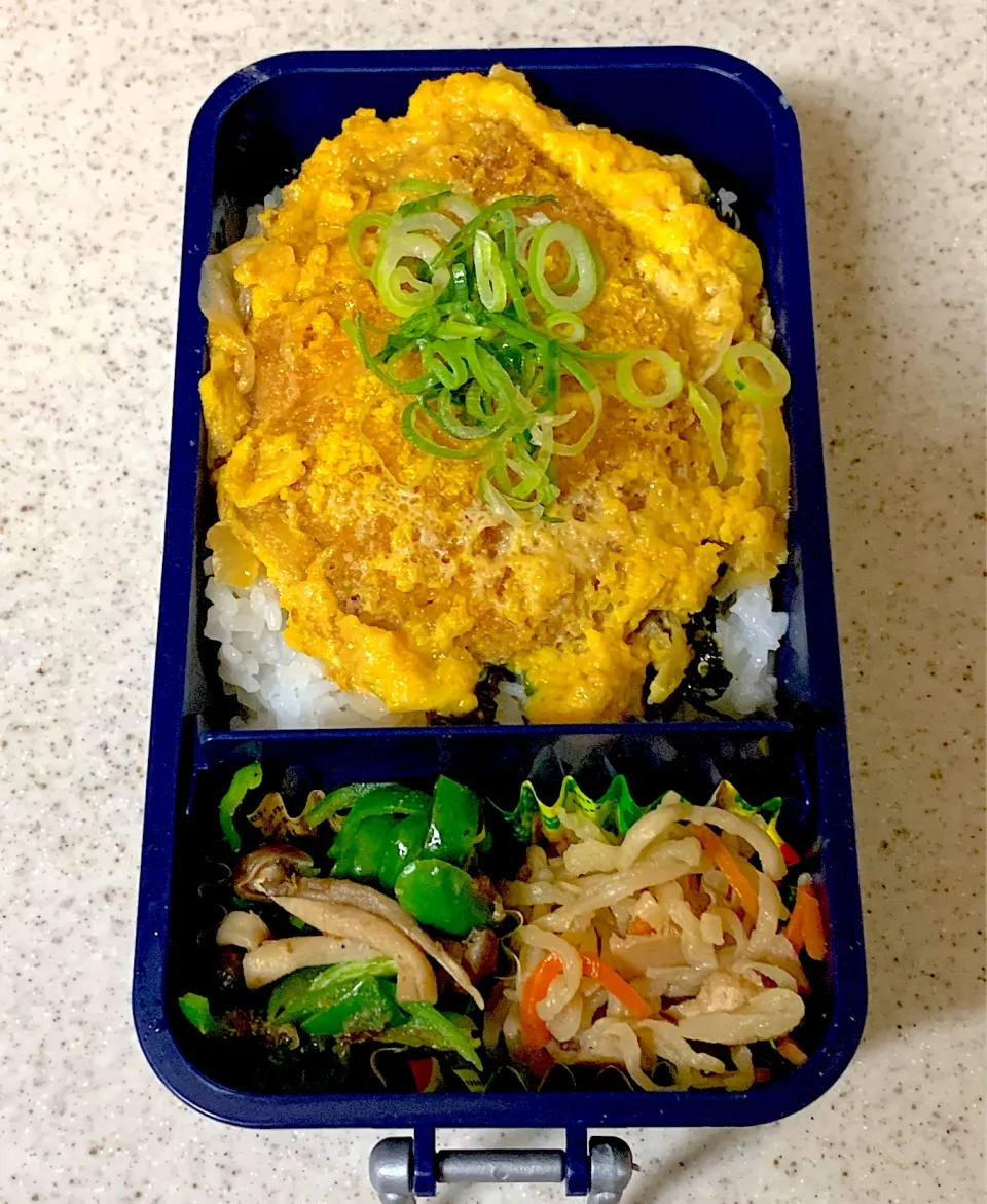 Snapdishの料理写真:カツ丼弁当|besさん