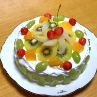 Snapdishの料理写真:フルーツたっぷり！birthday cake 🎊|Yuna Sanさん