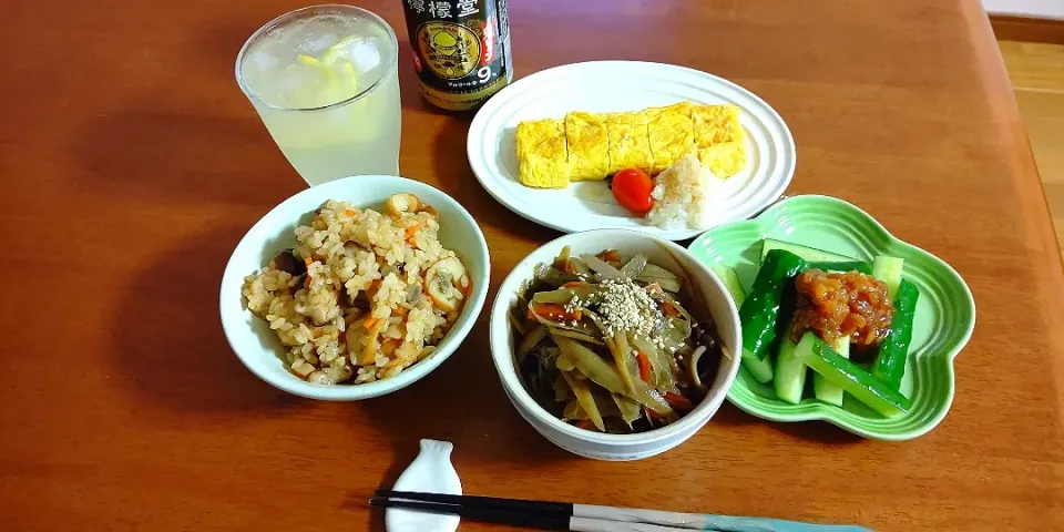 かやくご飯、きんぴら牛蒡で家飲み|裕子さん