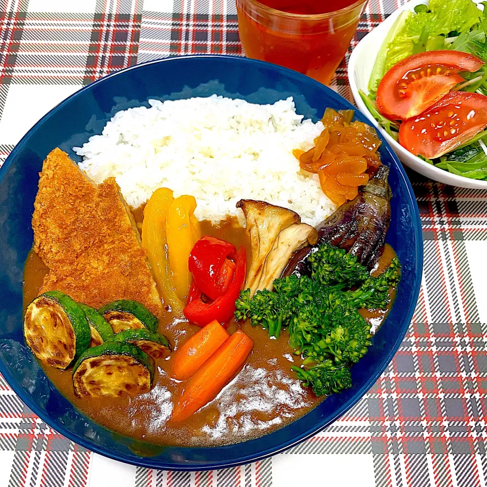 メンチカツと焼き野菜のカレー|まみっこさん