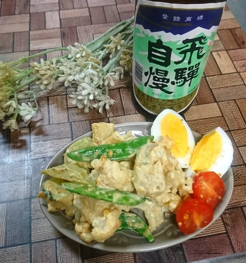 Snapdishの料理写真:からあげビールさんの料理 簡単おつまみ♪砂糖えんどうとカリフラワーの豆板醤味噌マヨサラダ|fumi ◡̈⋆さん