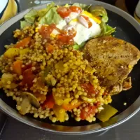 Scotch filet seasonal vegetable couscous fresh grown salad|Linda Kohlenさん