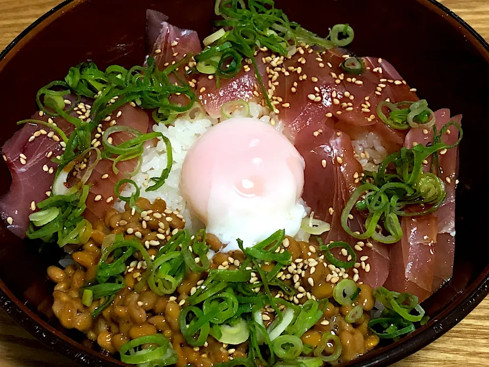 Snapdishの料理写真:☆まぐろ納豆丼|まぁたんさん