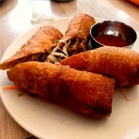 Snapdishの料理写真:chicken spring rolls|Rojalさん