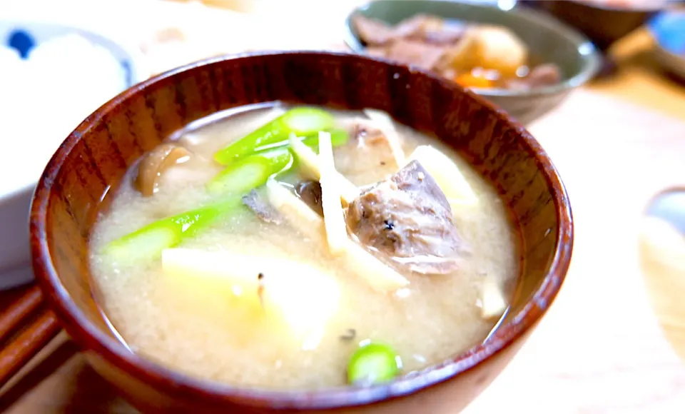 サバ缶とじゃが芋の味噌汁|りーさんさん