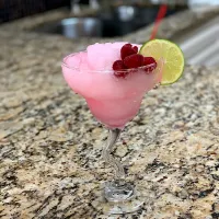 Cotton Candy Raspberry Margarita|Pretty Girl Drinks by Tさん