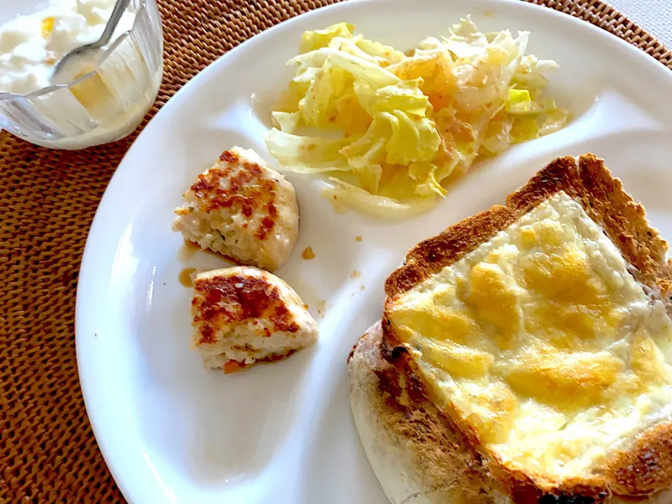 慣れない朝ごはん|みよしようこさん