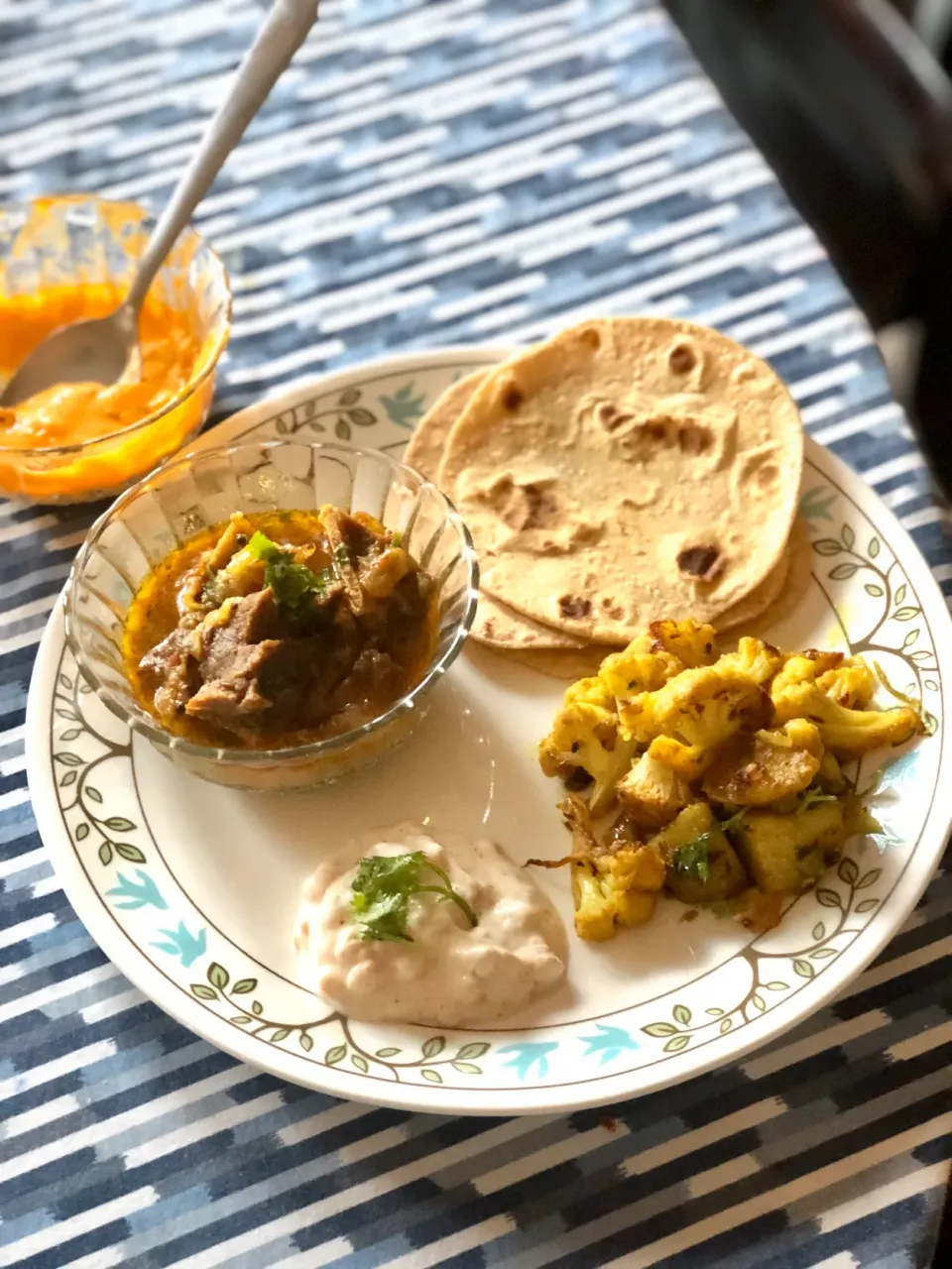 Goat meat and bread|Prabina Bhandariさん