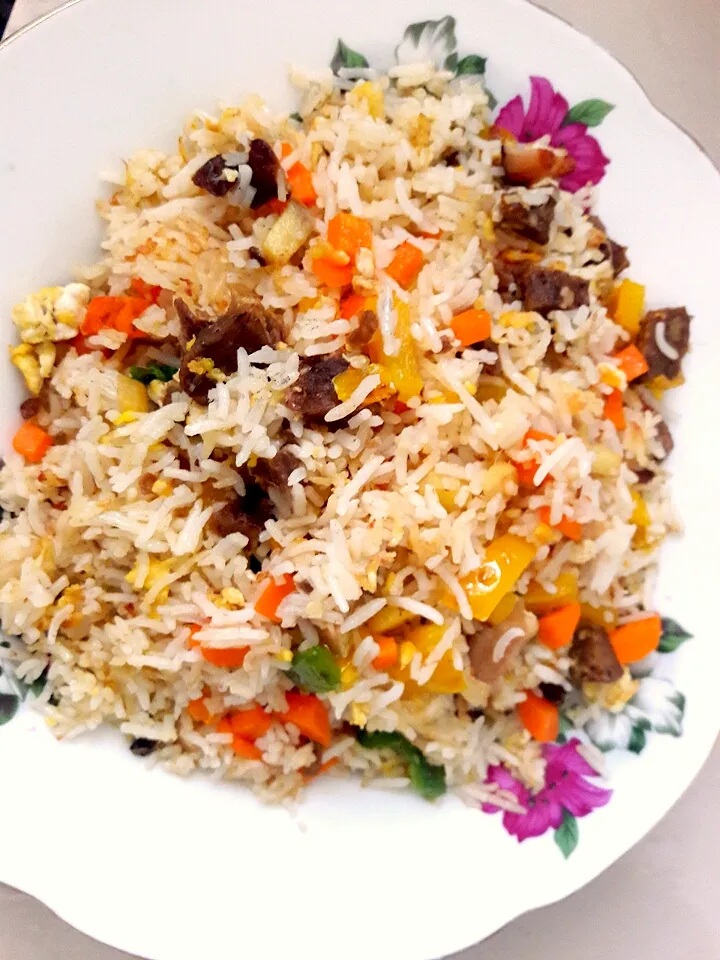 Snapdishの料理写真:vegetarian fried rice...happy wesak day|krisさん