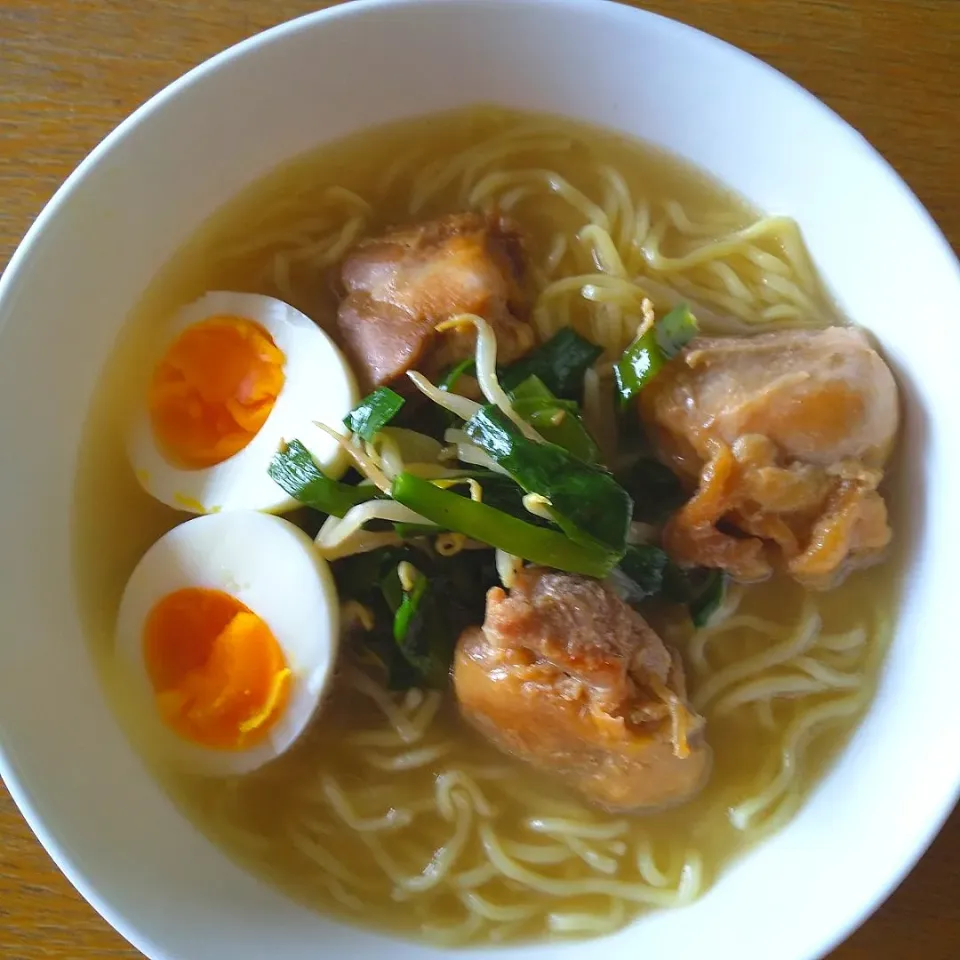 自家製鶏白湯スープのラーメン|まきごろうさん