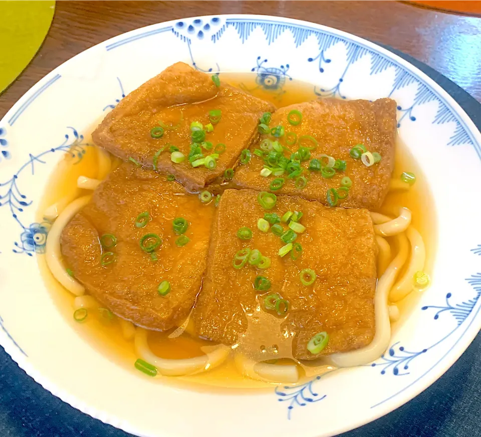 キツネうどん。揚げ4枚入り。(^^;;|yasuさん