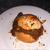 home made beef bunny chow.|Bokkieさん