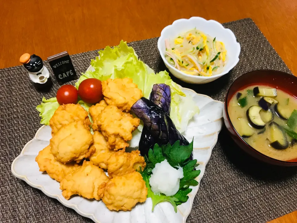 Snapdishの料理写真:「チキンナゲットと揚げ焼き茄子」と「春雨サラダ」と「茄子のお味噌汁」|バシュランさん