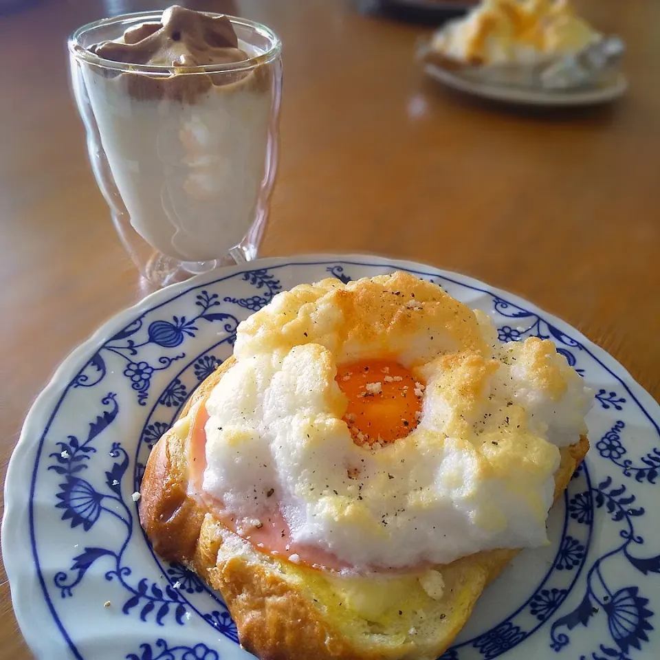 ダブルでモコモコ朝ごパン|まきごろうさん