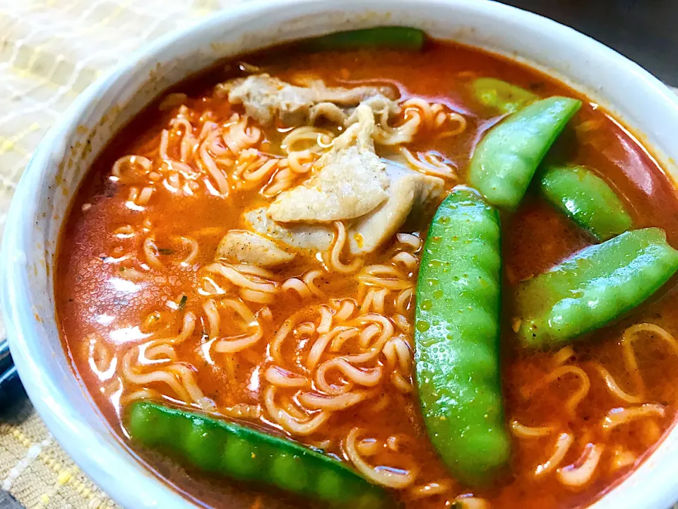 トムヤムクンラーメン|もちもちさん