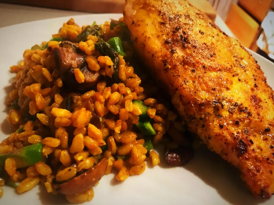 Turmeric roasted chicken breast with curried asparagus & mushroom farrotto|Liesel Ryanさん