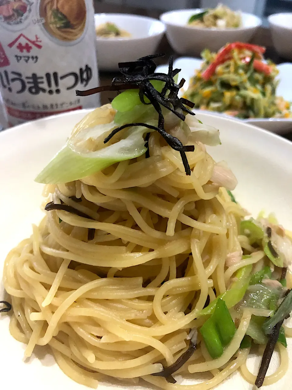 Snapdishの料理写真:塩昆布とツナのぱぱっとこれうまパスタ🍝|ハマちゃんさん