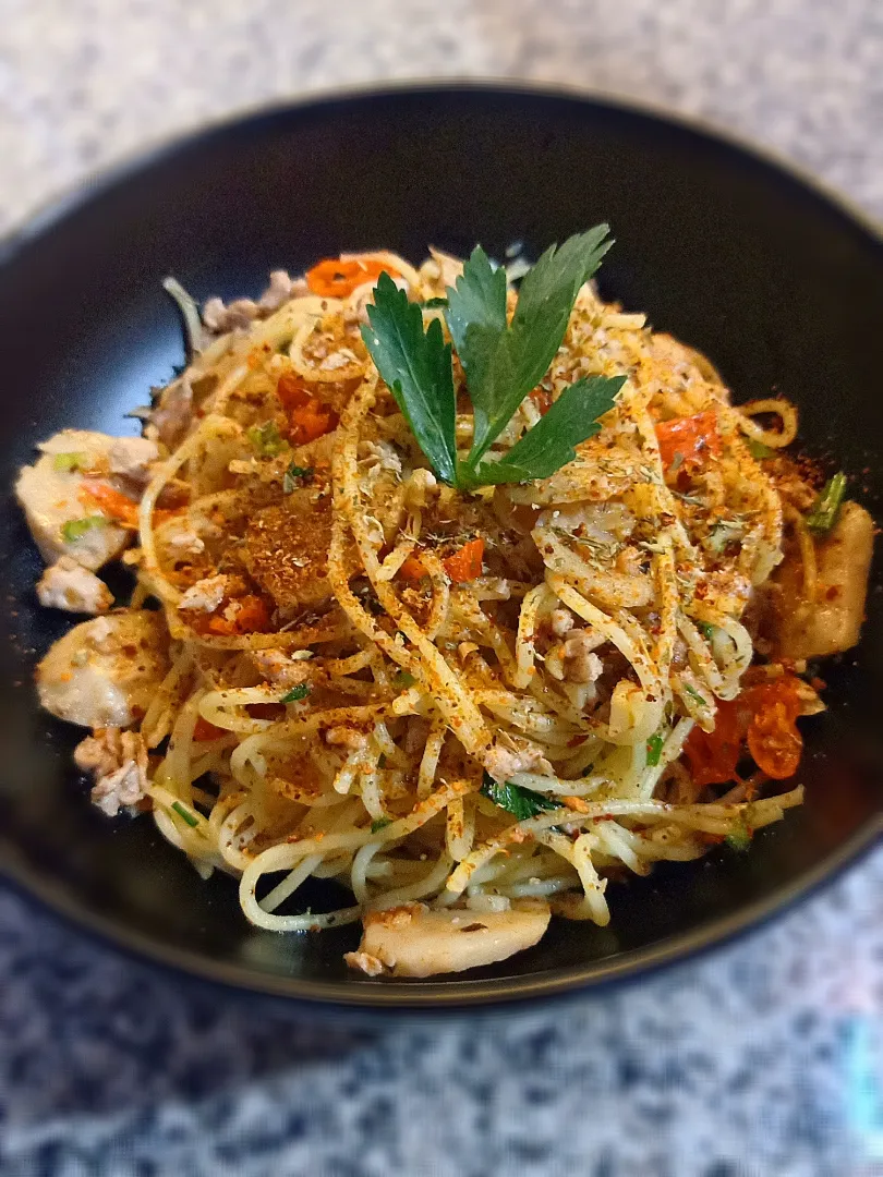 Snapdishの料理写真:Spicy Tuna Aglio Olio|Cherlie Marsya Fisnata Pitraさん