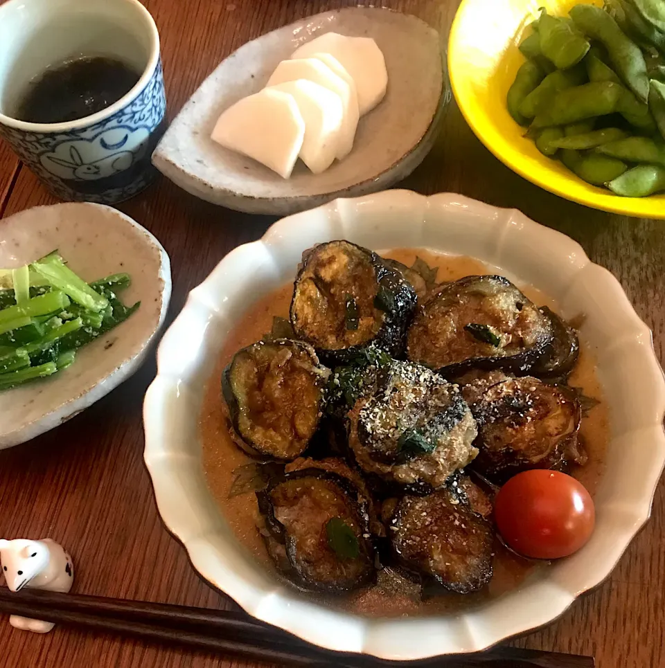 Snapdishの料理写真:晩ごはん #ギルトフリー  #ギルトフリー料理に挑戦  #野菜たっぷりの副菜で  #茄子のはさみ焼き|小松菜さん