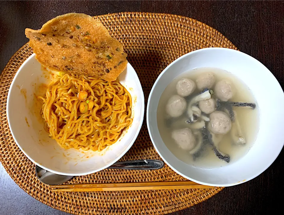 Snapdishの料理写真:Bakso yamin|yeni kartikasariさん