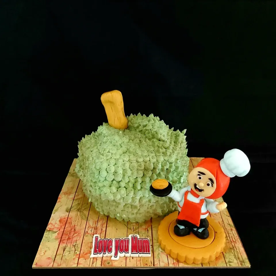 ♡ Durian Cake

A 1/2 kg durian birthday cake. Made of steam baked chiffon durian cake. Layered with cooked durian puree. Covered in durian mousse. Chef figurine hand made with sugar gum paste.|zakicakesさん