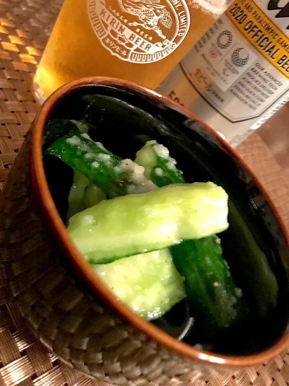 Snapdishの料理写真:ニンニクきゅうりで🍻|Bちゃんさん