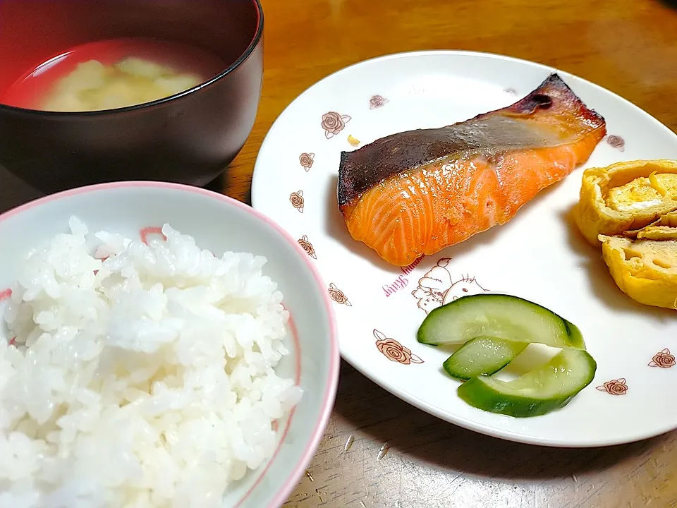 母の日朝ごはん|はやづきさん