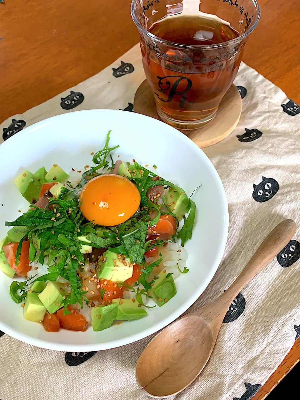 海鮮アボカド丼|なお。みさん