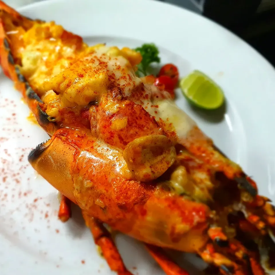 Snapdishの料理写真:Lobster Thermidor|paesanothailandさん