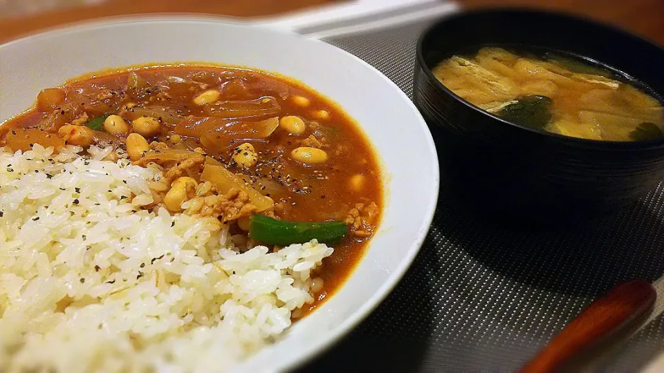 豚肉と大豆のｶﾚｰ🍛
の晩ごはん✨|kaz(*･ω･)さん